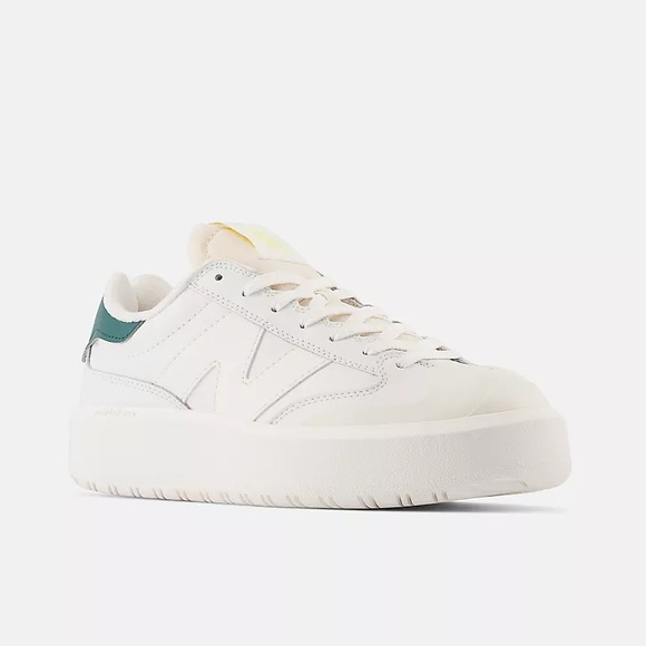 New Balance Sneakers CT302, White, Size 9 - Picture 2 of 10